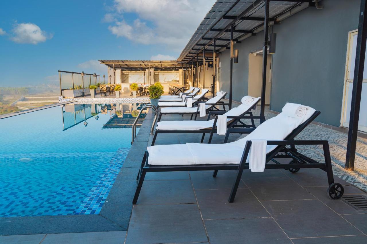 The Elite Narasapura, A Member Of Radisson Individuals Hotel Exterior photo